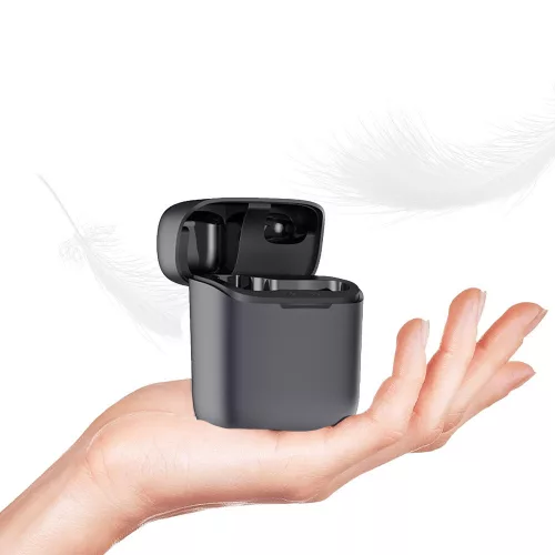 V bunke je text: "J11 bezdrôtový mikrofón, pre podcasty a streamovanie".