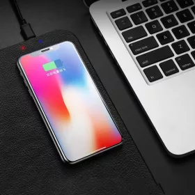 Bezdrôtová nabíjačka na mobil Qi s podložkou pod myš