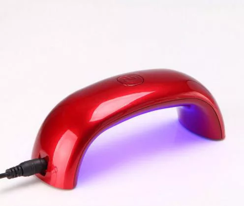 Malá UV LED lampa na umelé nechty