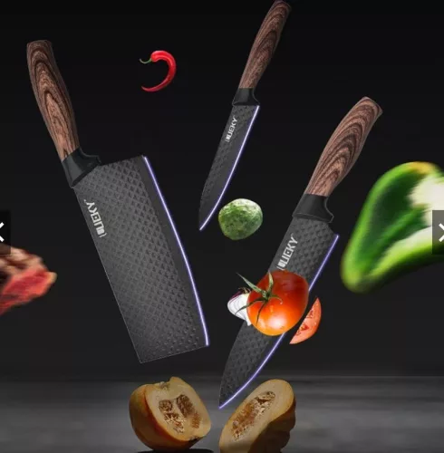 V bunke je text:

Sada 6-dielnej oceľovej nože Lucky LK.WS11