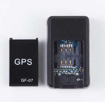 Lokátor GPS GF07