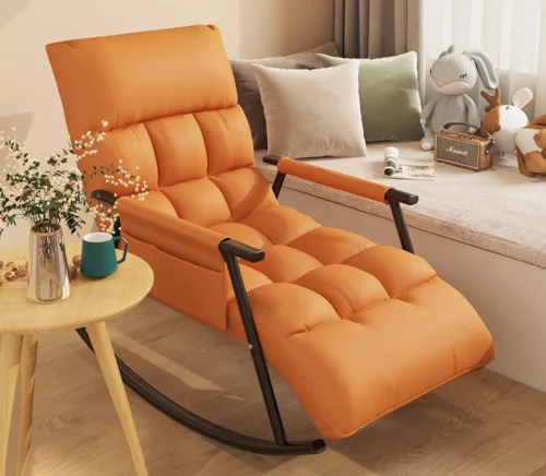 Relaxačná hojdacia stolička v oranžovej farbe