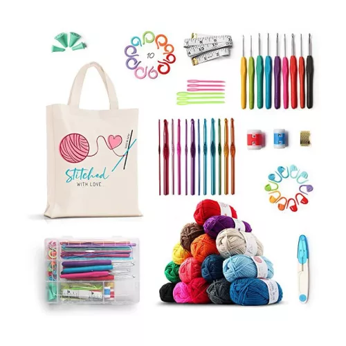 Súprava na háčkovanie s farebnými niťami, ramennou taškou.