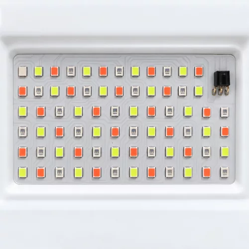 50 W-os RGB LED reflektor távirányítóval, IP66